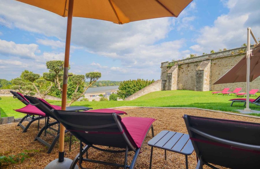 Robb Report : Your Own Castle in France's Loire Valley