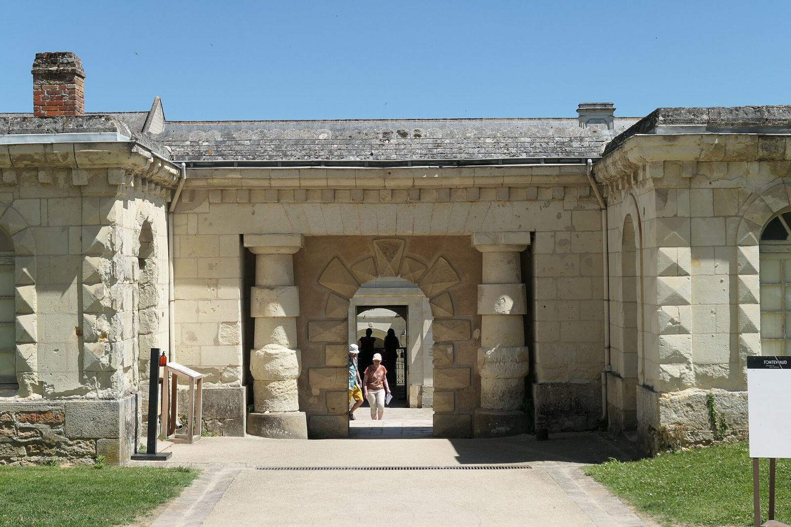 La entrada de la Abadía Real de Fontevraud