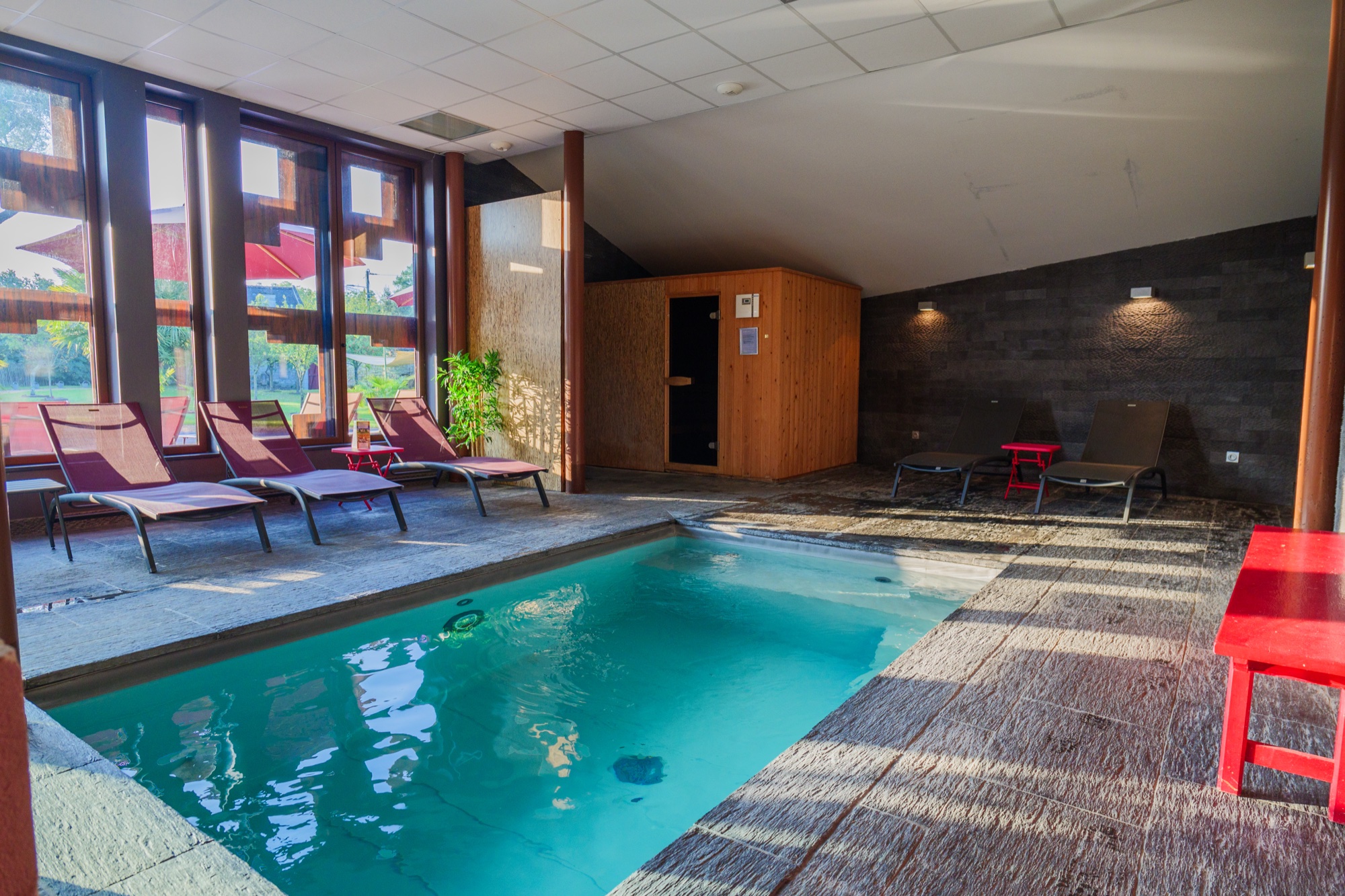 1175197 hdr — spa-loire
